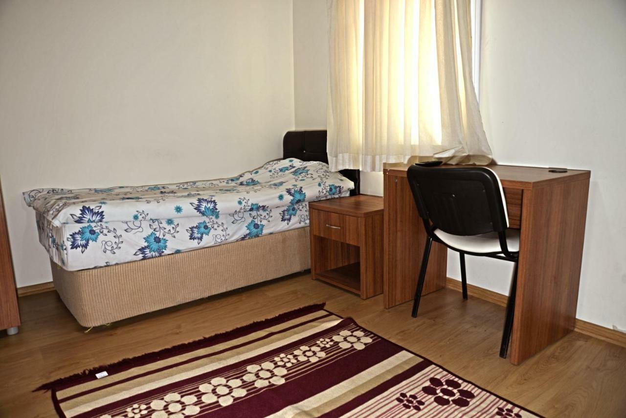 Vatan Yurt Hostel Стамбул Екстер'єр фото